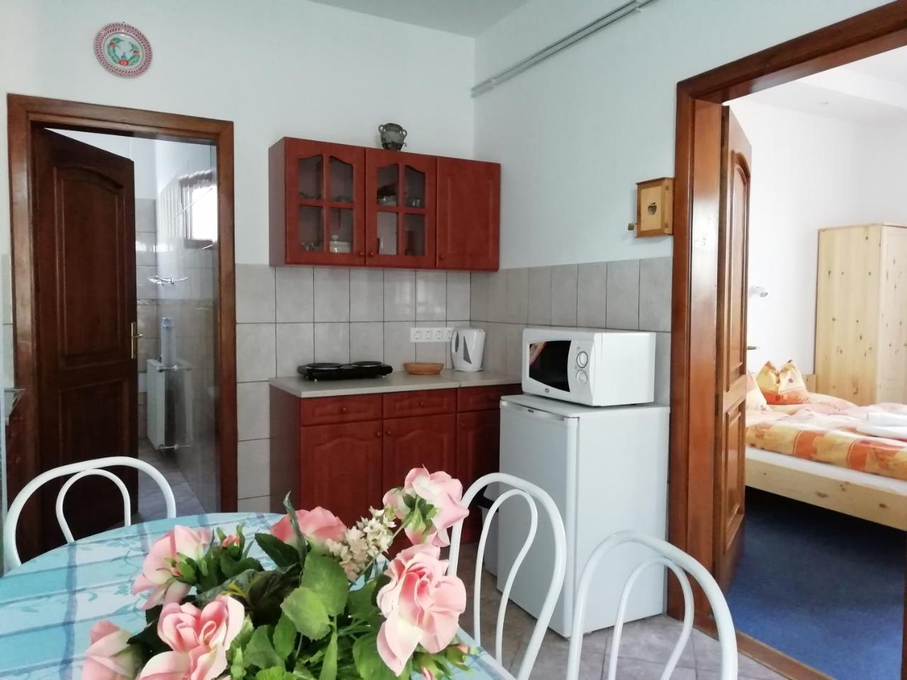 Balla Apartmanhaz Siófok Exteriör bild